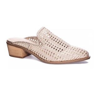 NEW Chinese Laundry Mayflower Shimmer Woven Mule